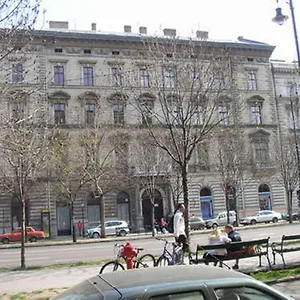 Adagio 1.0 Oktogon Budapest
